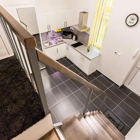 Daire Klauzal Design Budapeşte