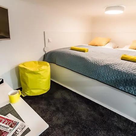 شقة Klauzal Design